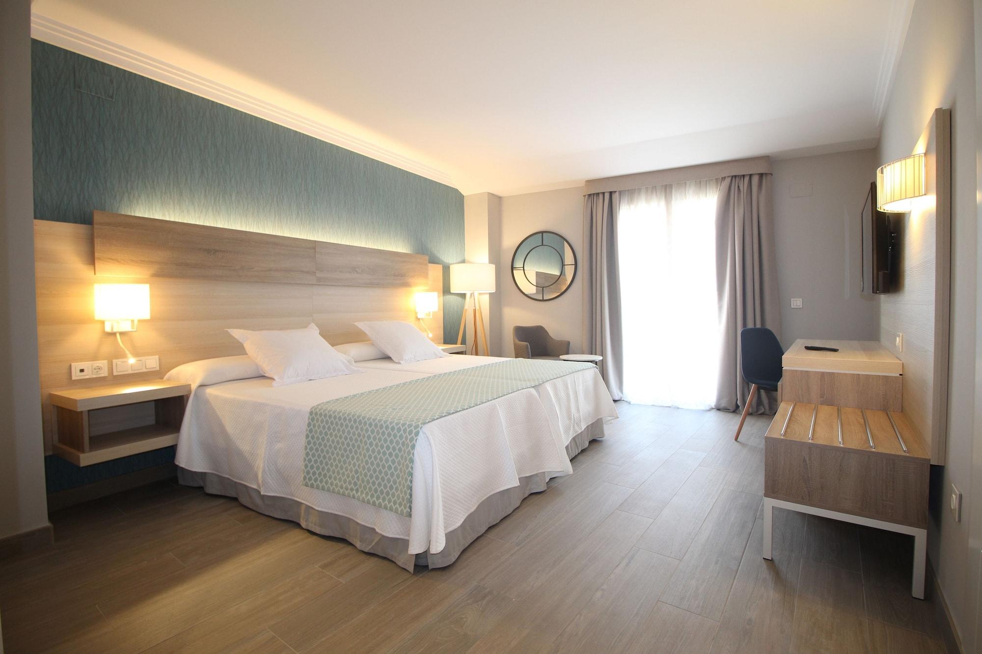 Hotel Puerta Del Mar Nerja Ngoại thất bức ảnh